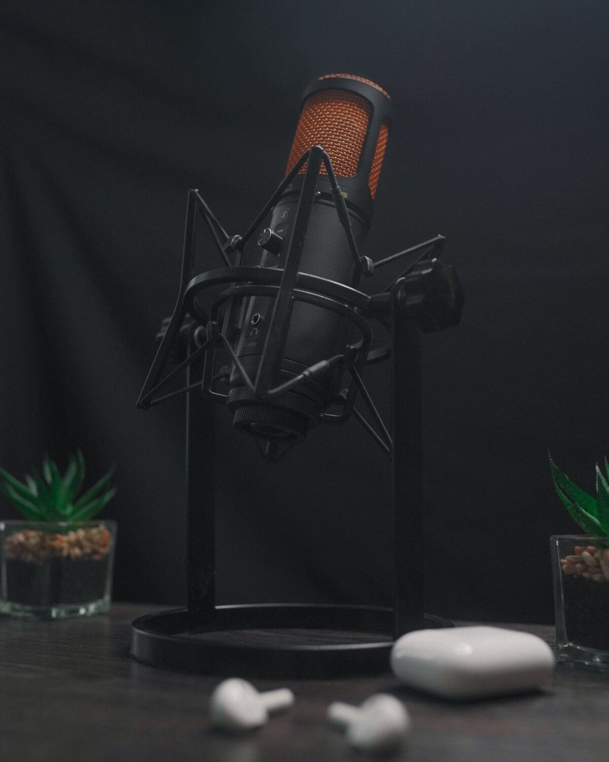 condenser microphones - best kind of mics for film making