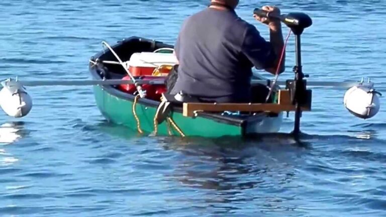 Enjoy canoe fishing with the BEST TROLLING MOTORS FOR CANOE